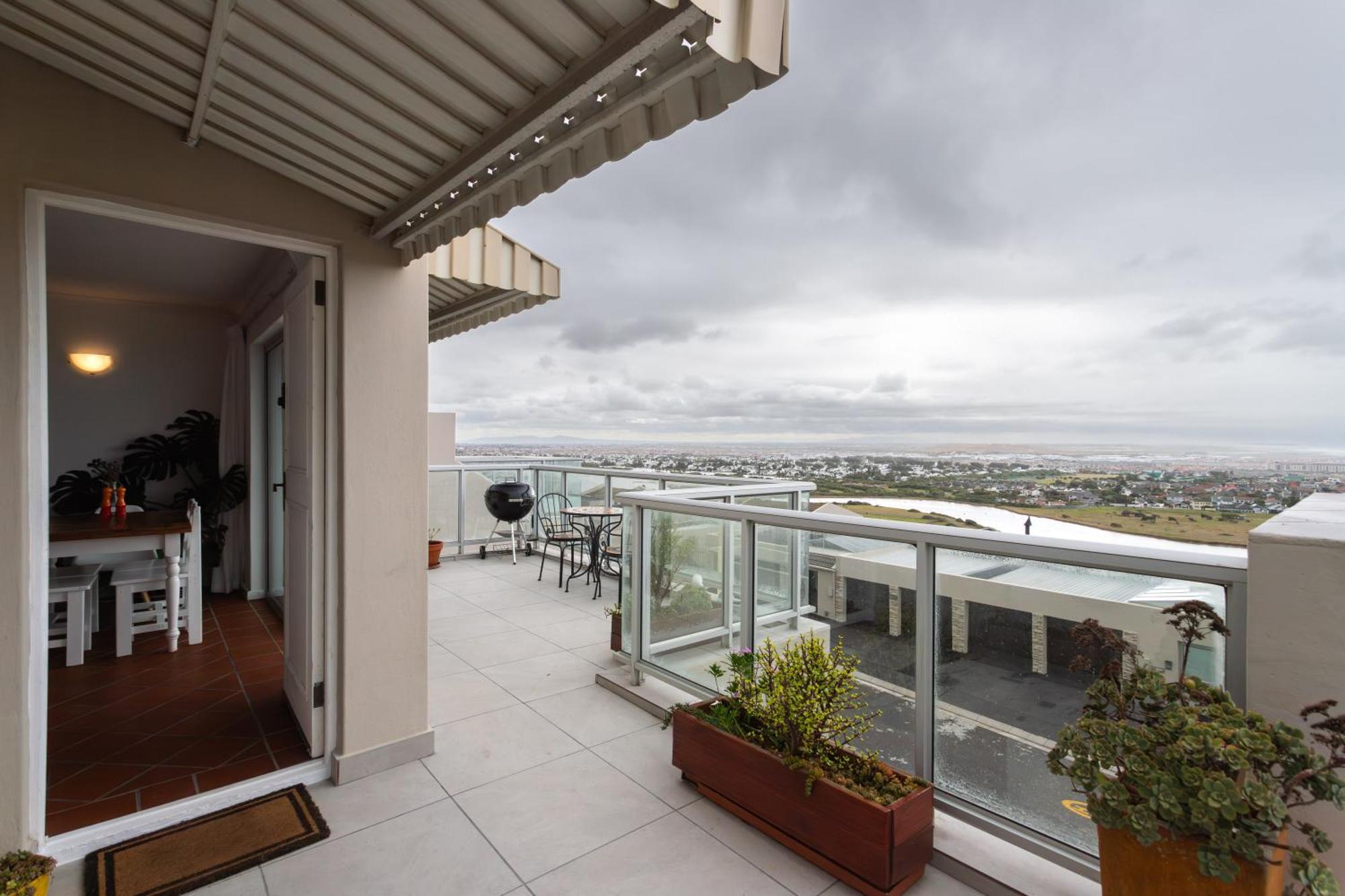 Mountainside Sea View In Muizenberg *